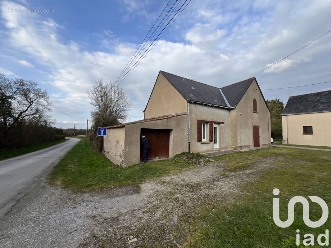 Photo 1 - Maison à SAINT-HERBLON