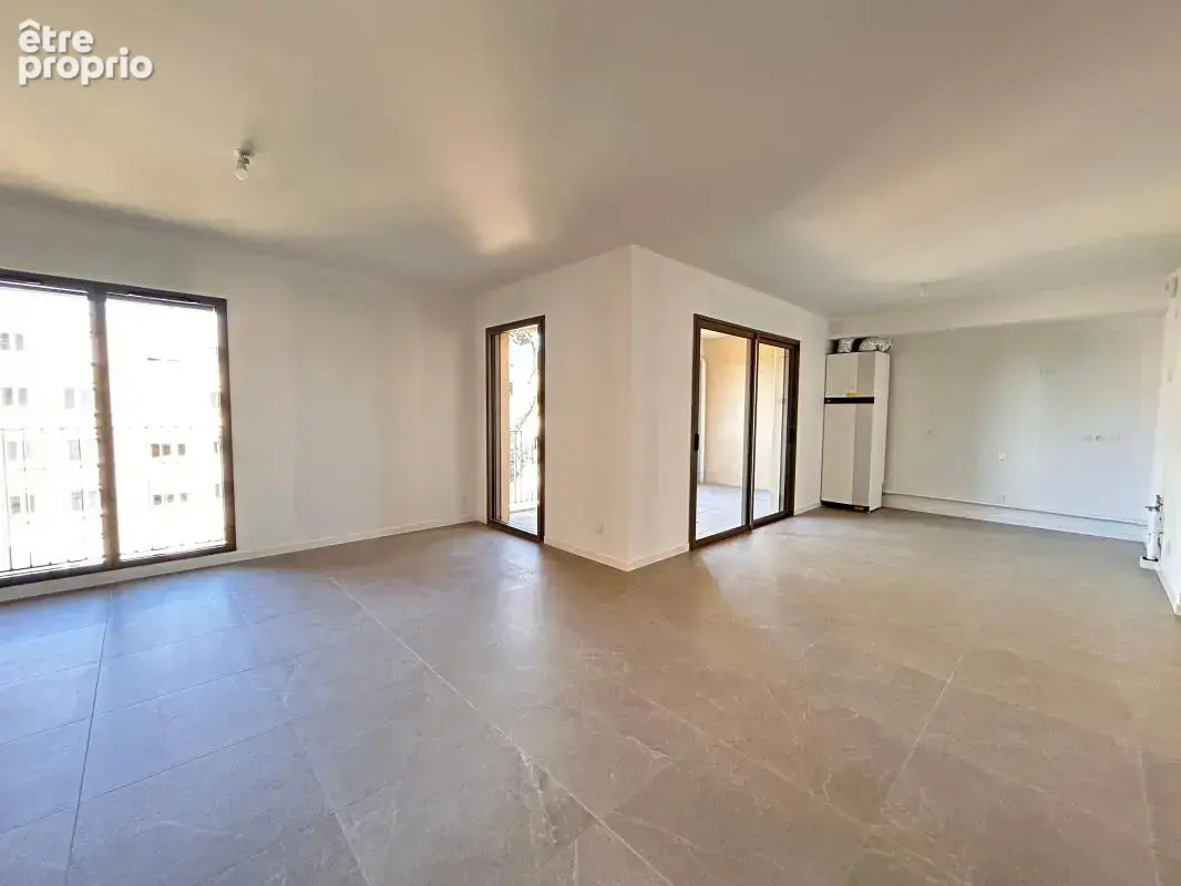 Appartement à FONTAINES-SUR-SAONE