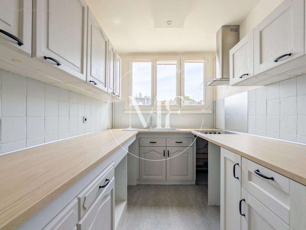 Appartement à NANTERRE