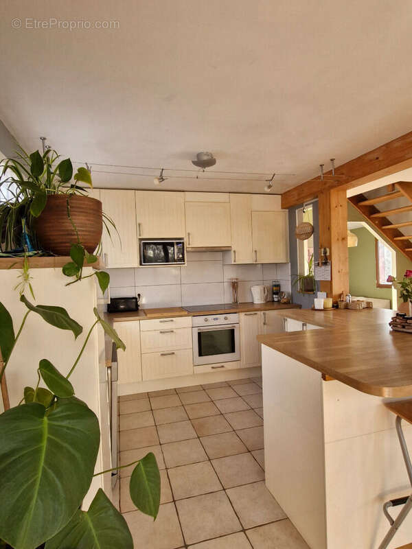 Maison à JOUE-L&#039;ABBE