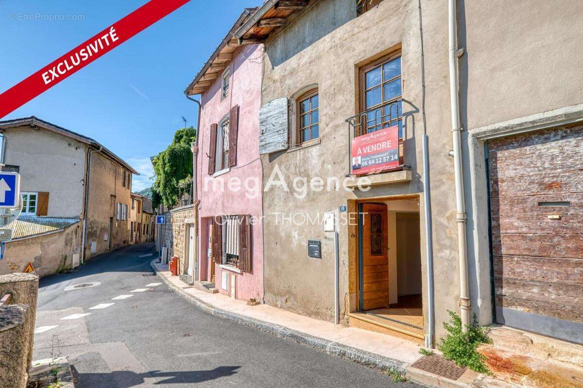 Appartement à COUZON-AU-MONT-D&#039;OR