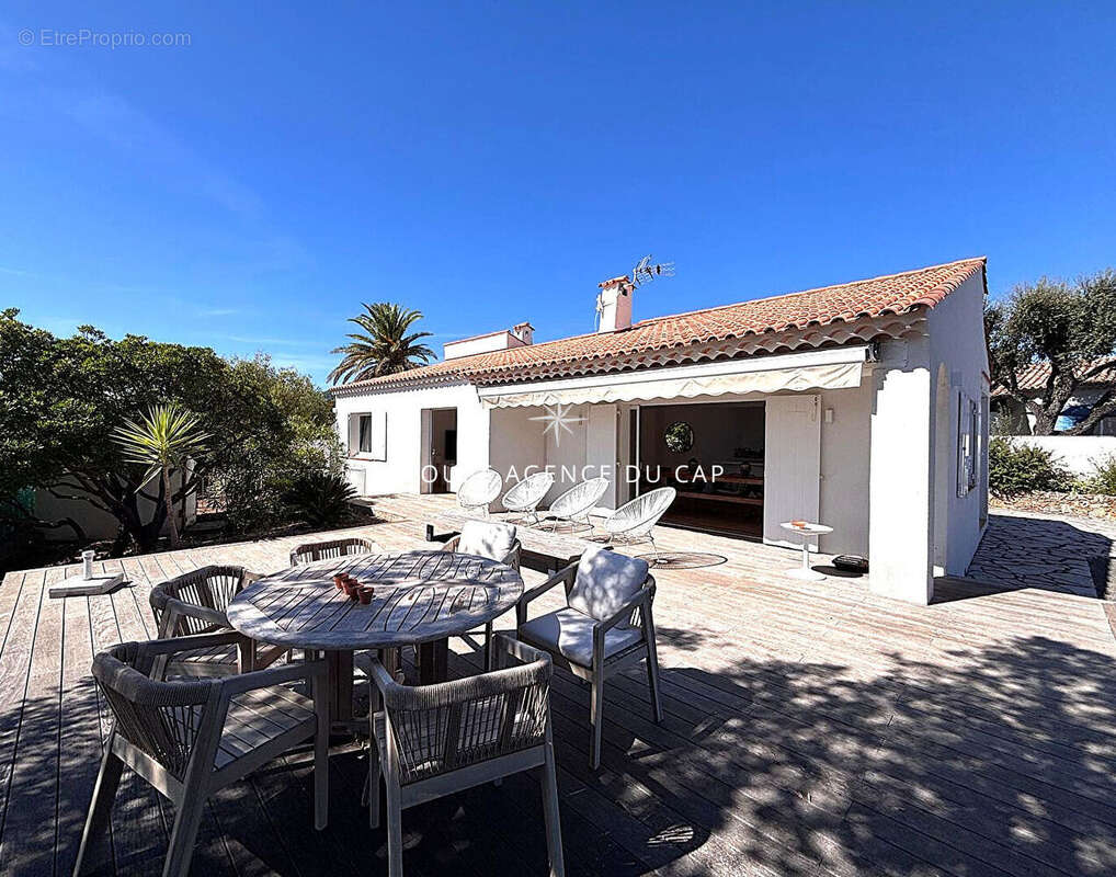 Maison à LES ISSAMBRES