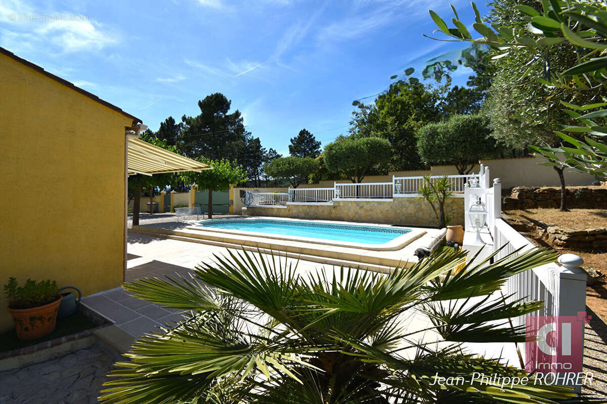 Maison à SAINTE-ANASTASIE-SUR-ISSOLE