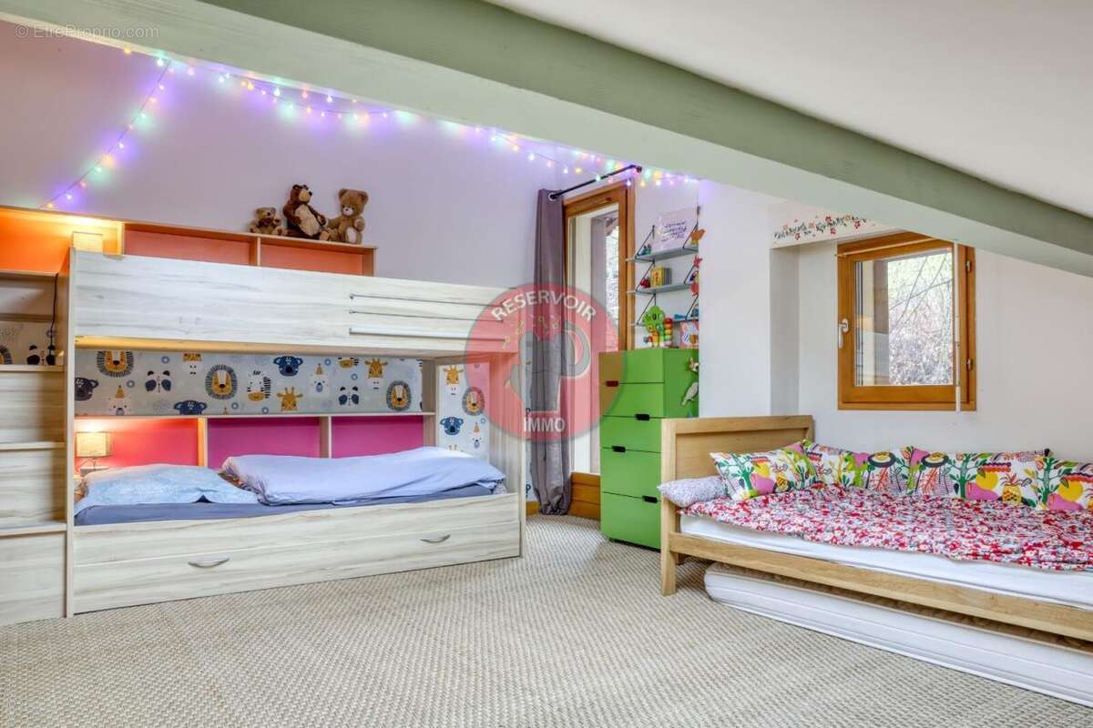 Maison à DINGY-SAINT-CLAIR