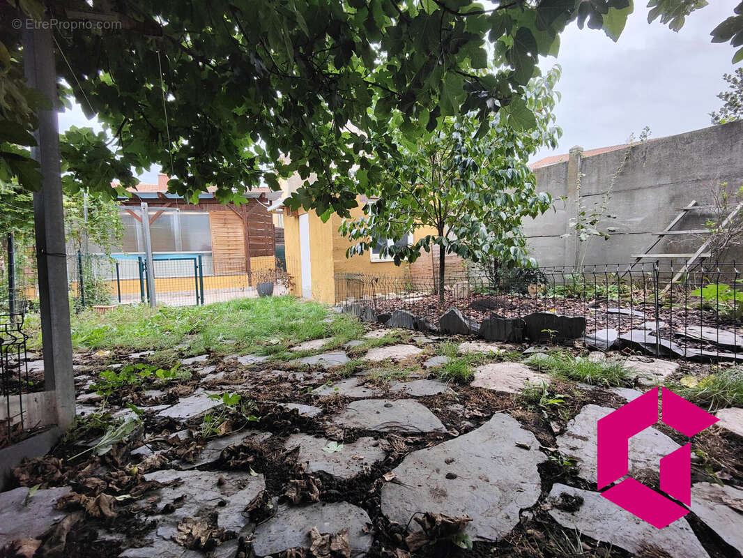 Maison à SAINTE-FLORINE