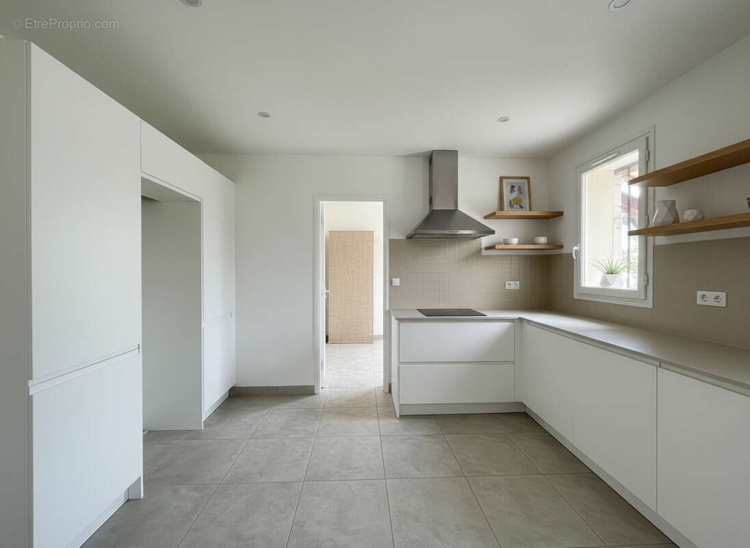 Maison à SAINT-YRIEIX-SUR-CHARENTE