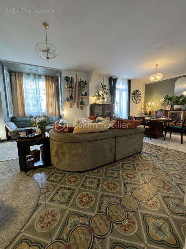 34500 BEZIERS - Bd de GENEVE - Appt 1er étage - 115m2 + véranda 20m2 + 2 greniers - Rénové - Isolé - Equipé - photo 8