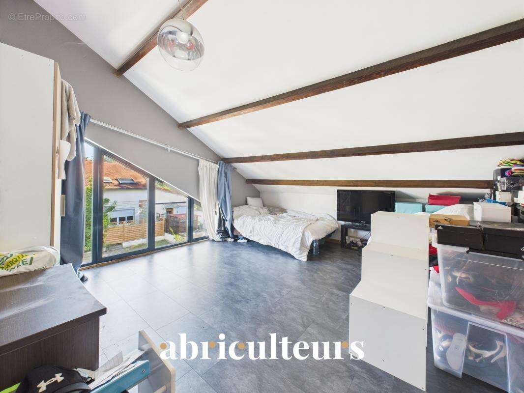 Loft - Spacieux, Lumineux et avec Terrasse en vente dans le centre ville de Champigny-sur-Marne (94500) - photo 7