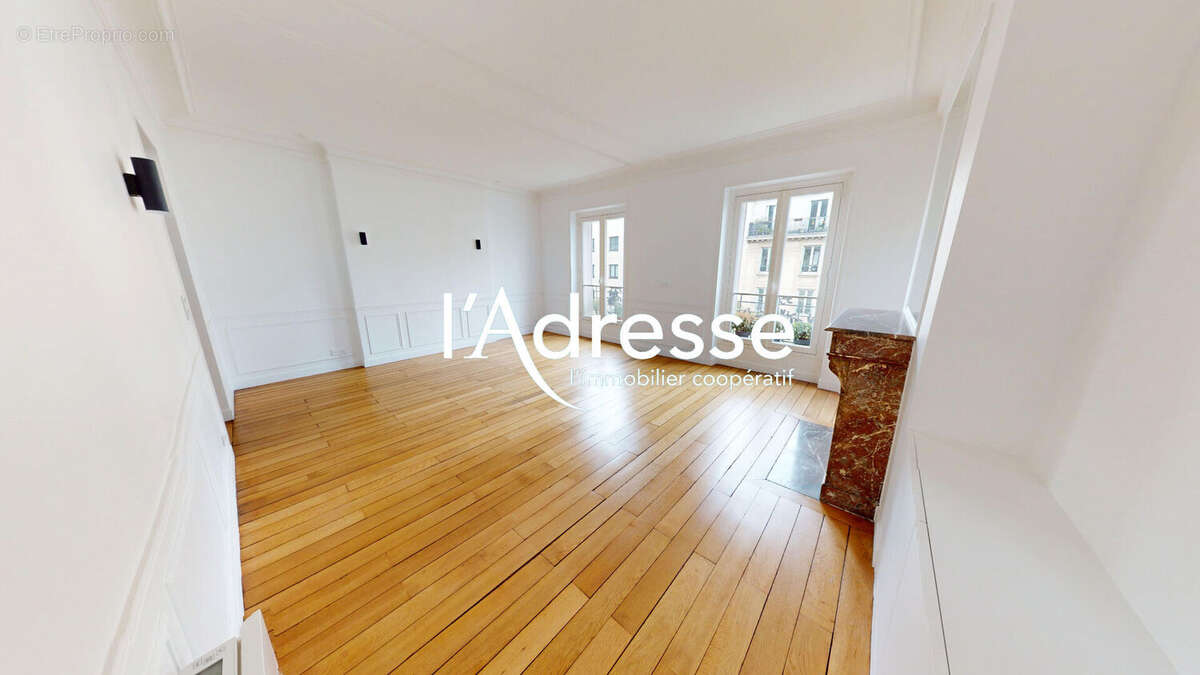 Appartement à PARIS-12E