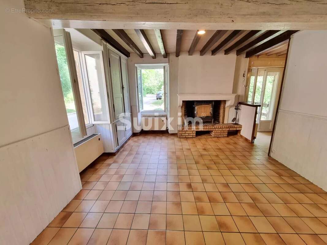 Maison à DOMECY-SUR-LE-VAULT