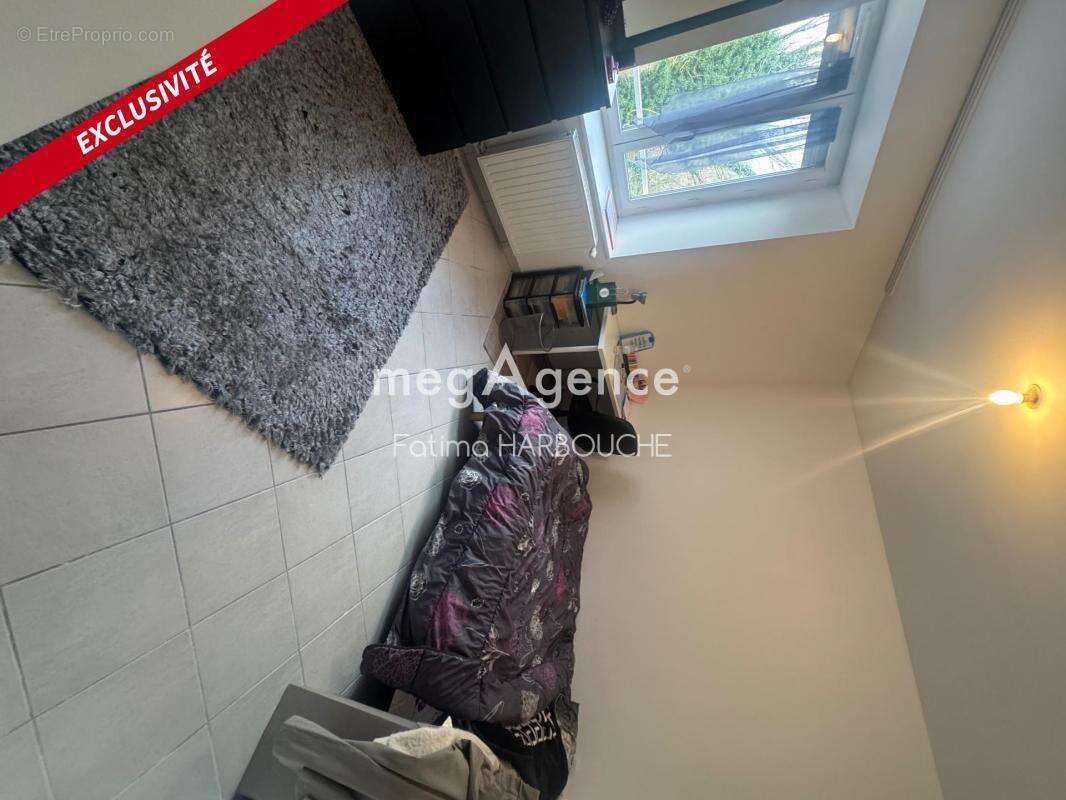 Appartement à LE CHAMBON-FEUGEROLLES