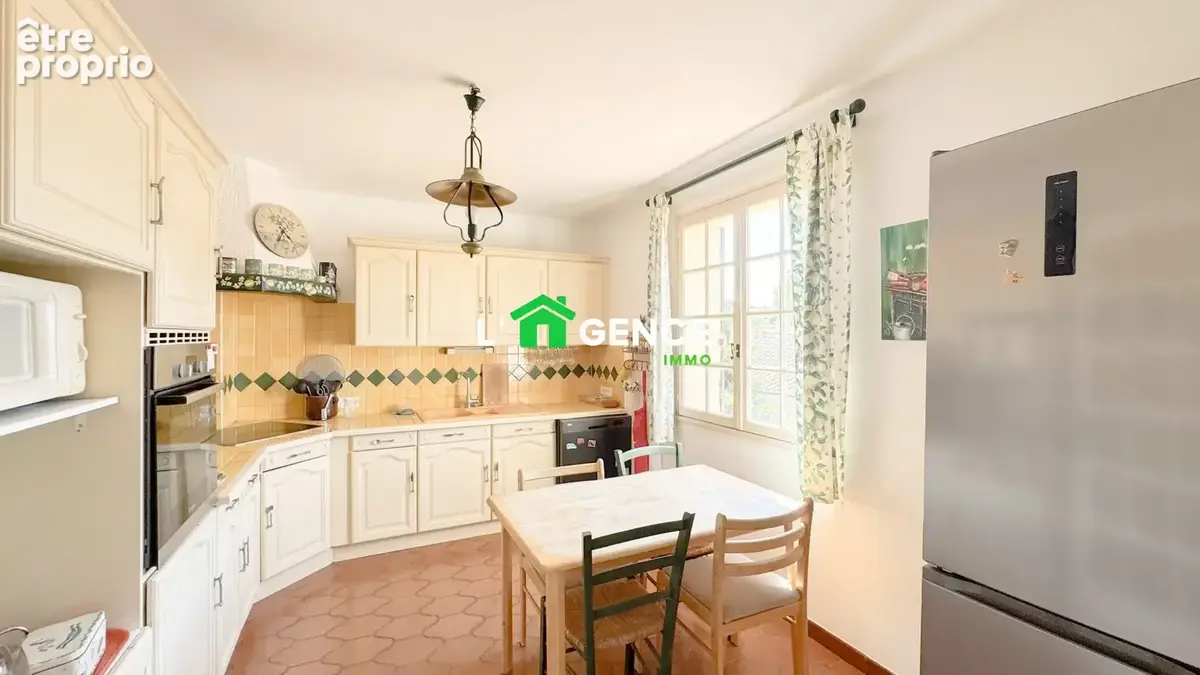 Maison 7 pièces 200 m² à vendre à Istres (13800) - photo 6