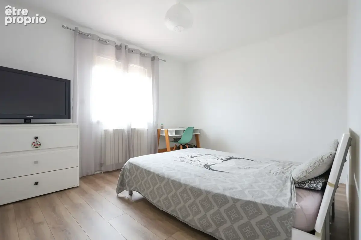 Plus de 150 m2, un état exceptionnel, des volumes généreux .  MÉZÉRIAT   349 000 € - photo 6