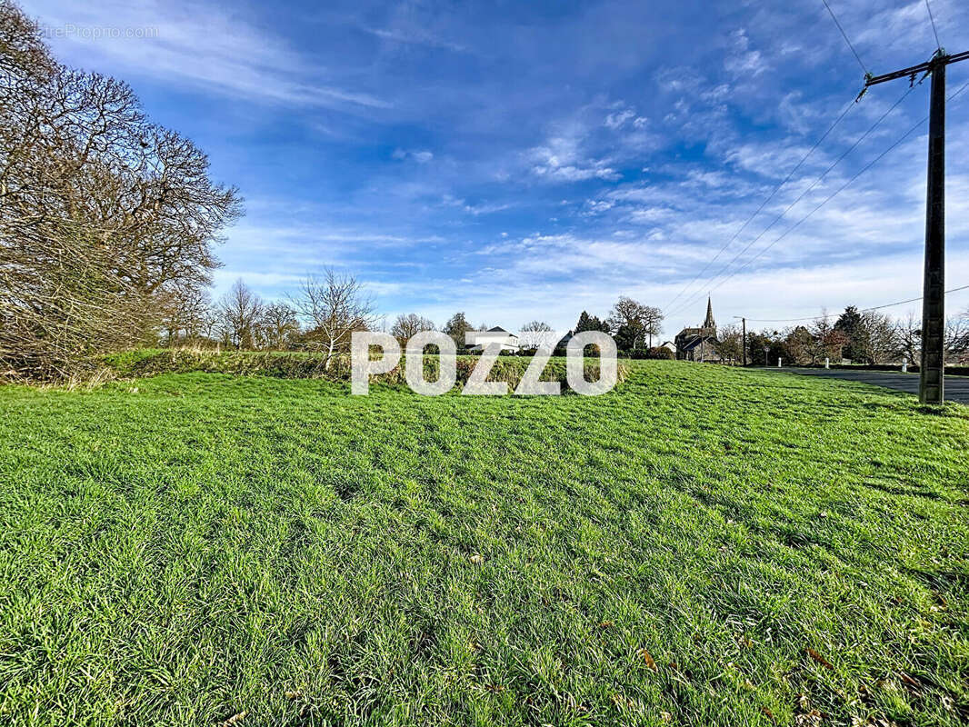 Terrain à PARCE