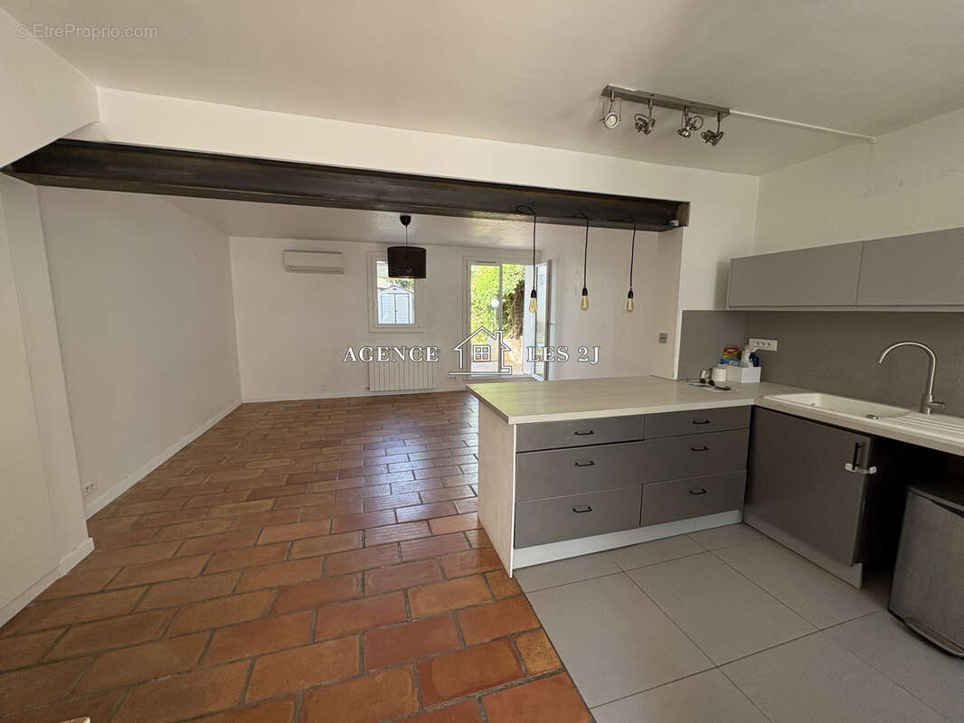 Maison à MARSEILLE-12E