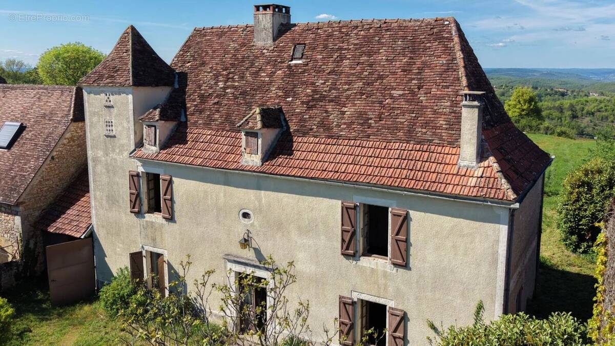 Maison à GOURDON