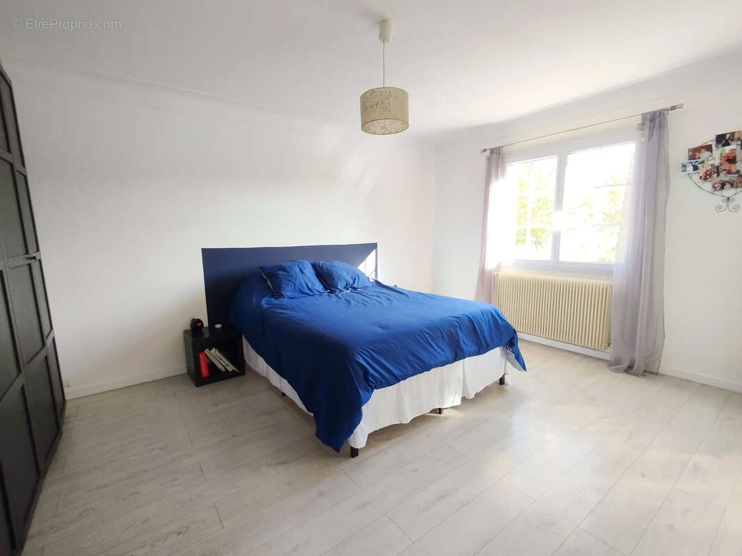 Maison à CROSMIERES