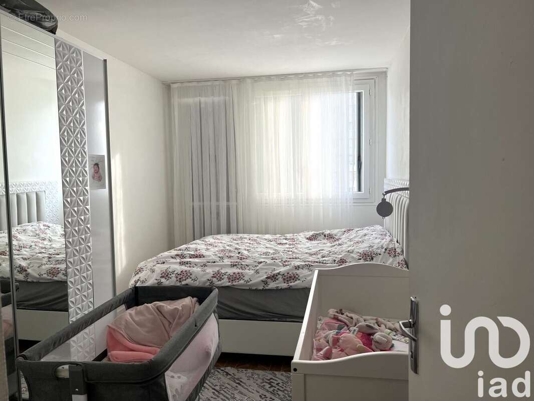 Photo 3 - Appartement à VILLENEUVE-SAINT-GEORGES