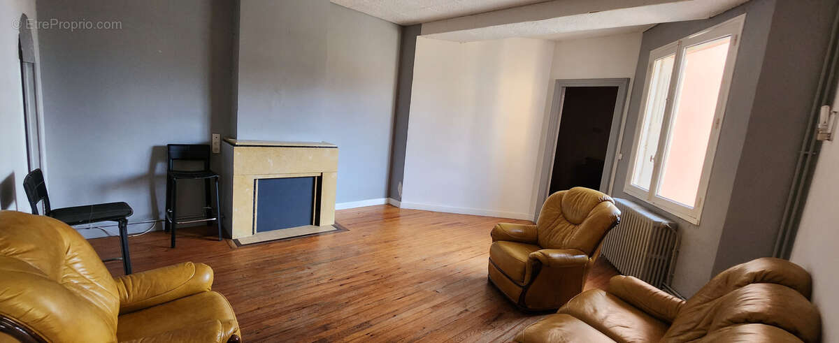 Appartement à CARMAUX