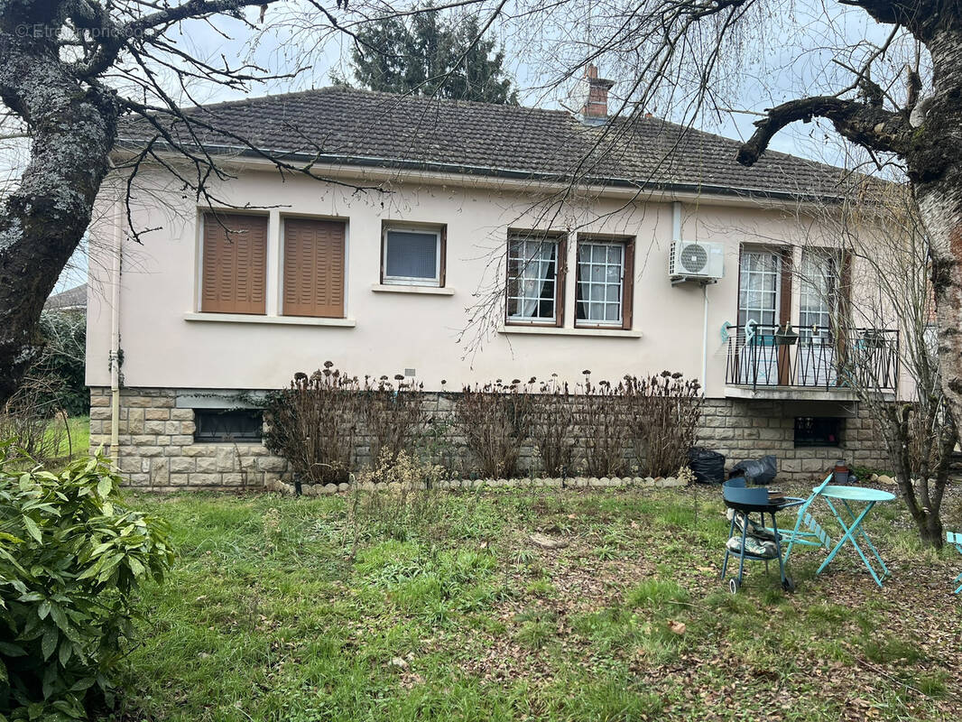 Maison à PARAY-LE-MONIAL