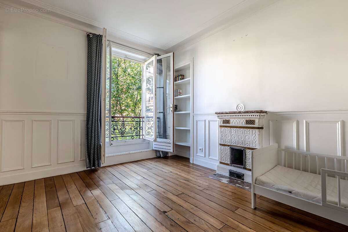 Appartement à PARIS-18E