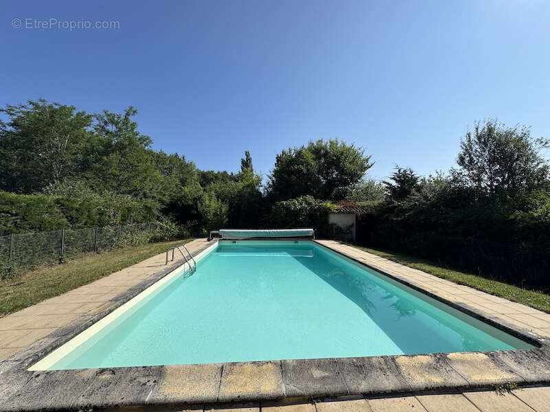 Maison à LA BARDE