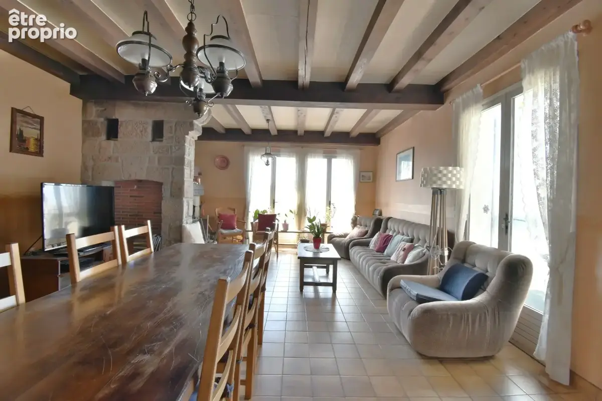 Maison à vendre 7 pièces SAINT AGREVE (07) - photo 4
