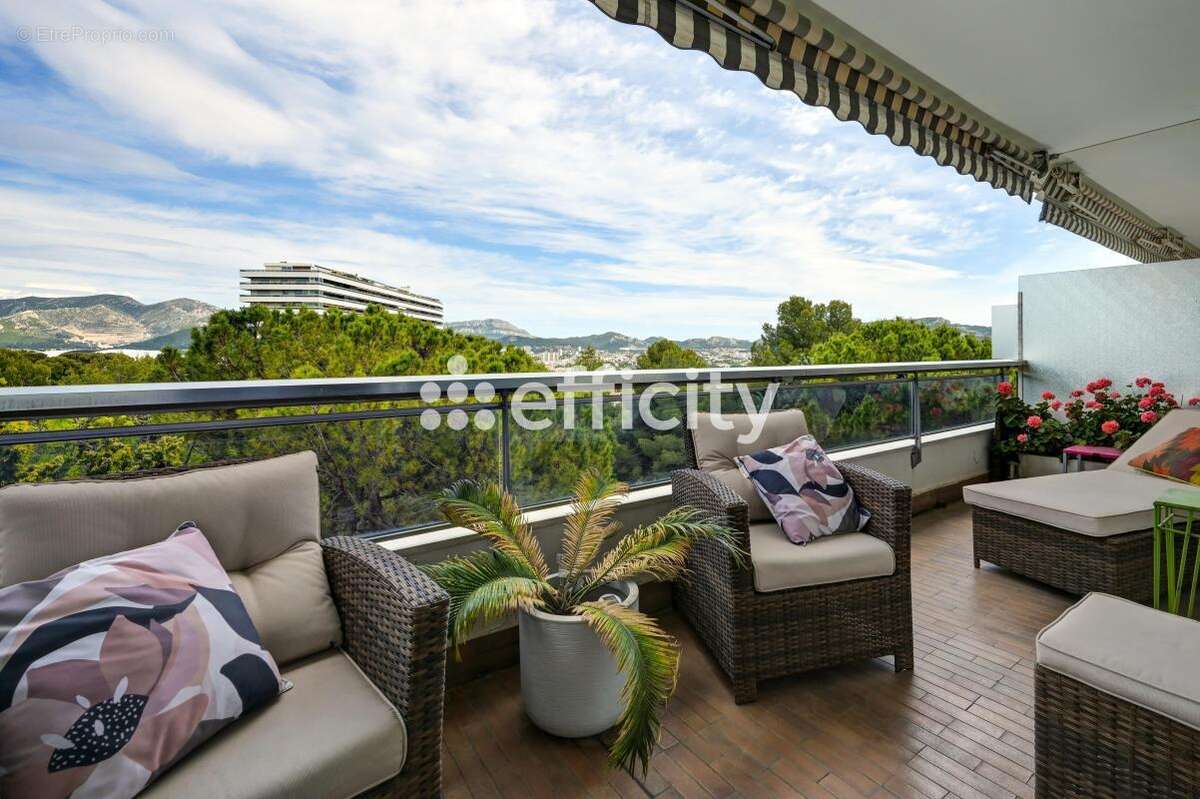 Appartement à MARSEILLE-8E