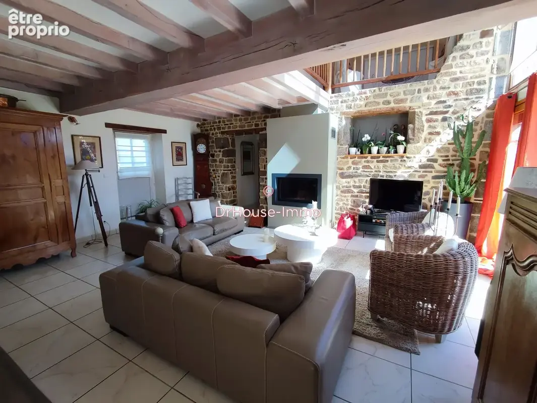 Maison 7 pièces 225 m² à vendre à Vire (14500) - photo 3