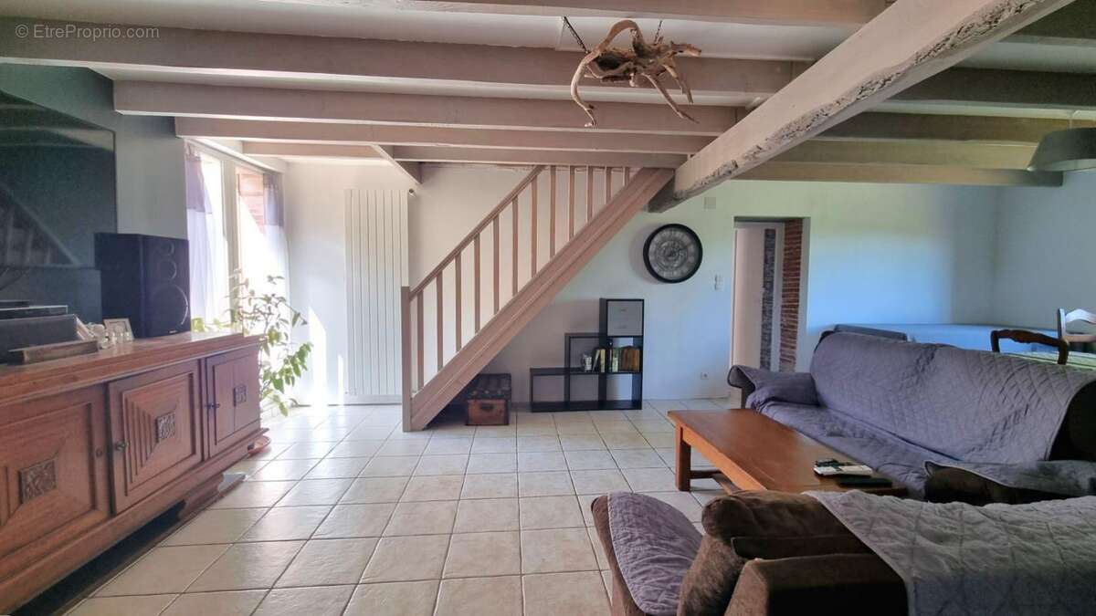 Maison à BUZET-SUR-TARN