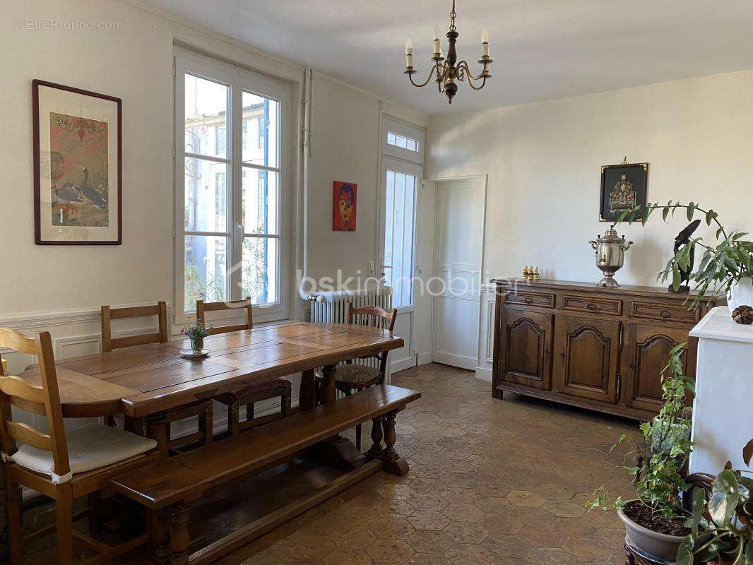 **Charmante Maison Ancienne au Cœur d'Anet – Calme et Authenticité à 1h30 de Paris** - photo 6