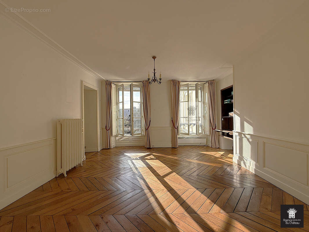 Appartement à VERSAILLES