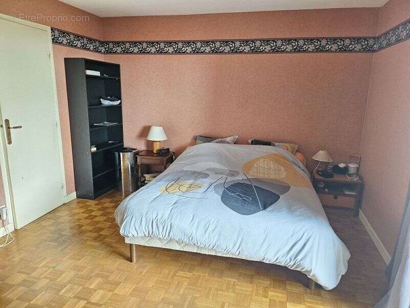 Maison à MONTROND-LES-BAINS