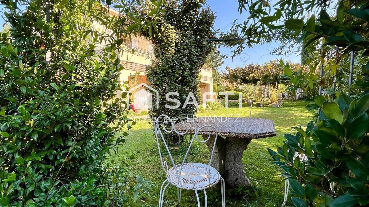 Photo 1 - Maison à PERNES-LES-FONTAINES