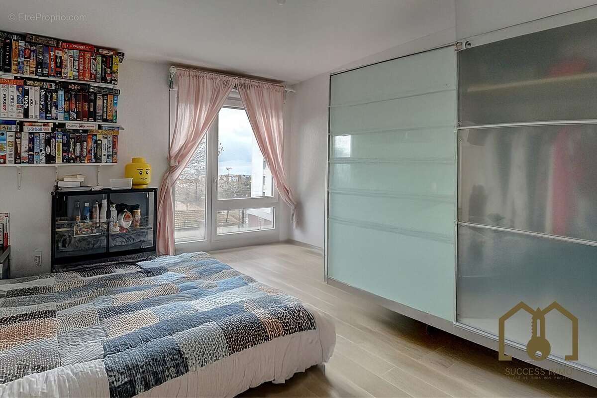 Appartement à VAULX-EN-VELIN