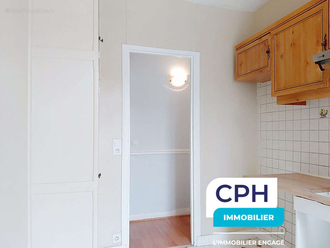 Appartement à COURBEVOIE