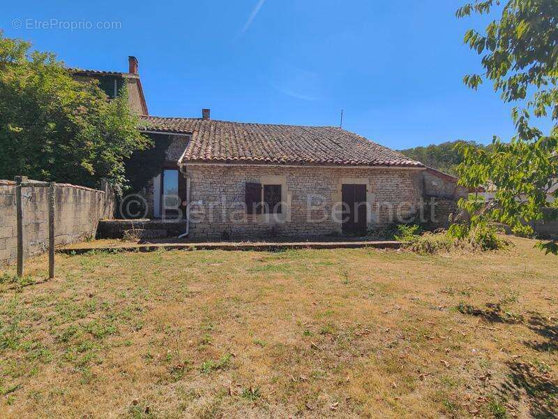 Maison à SAUZE-VAUSSAIS