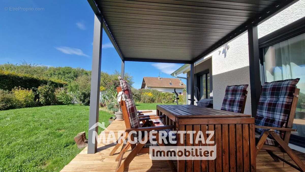 Maison à AMANCY