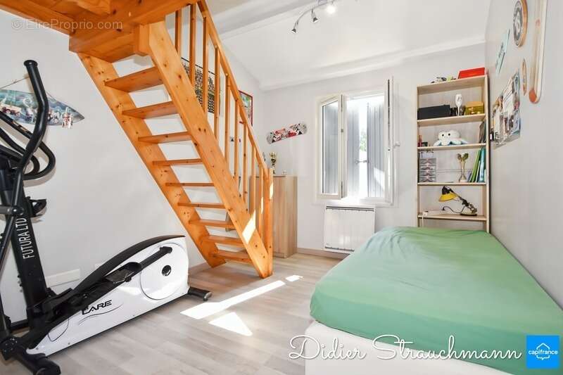 Maison à vendre 8 pièces CLAVETTE (17) - photo 11