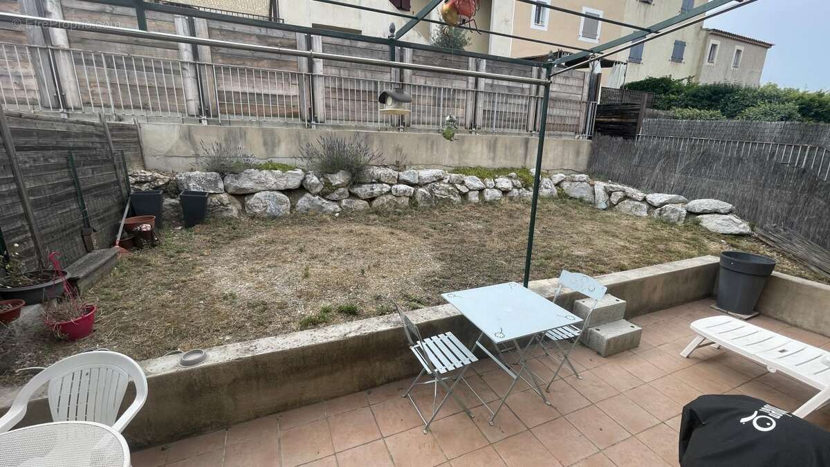 Maison 80 m² à Villars  - photo 4