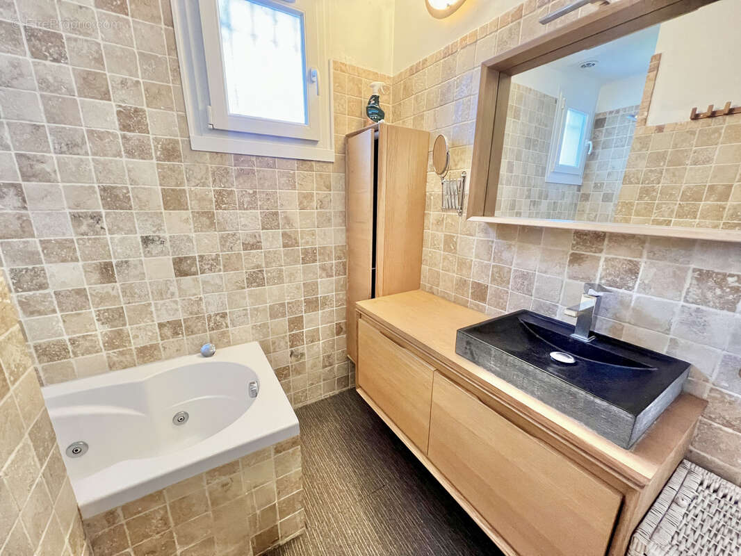 Maison à SAINT-MICHEL-L'OBSERVATOIRE