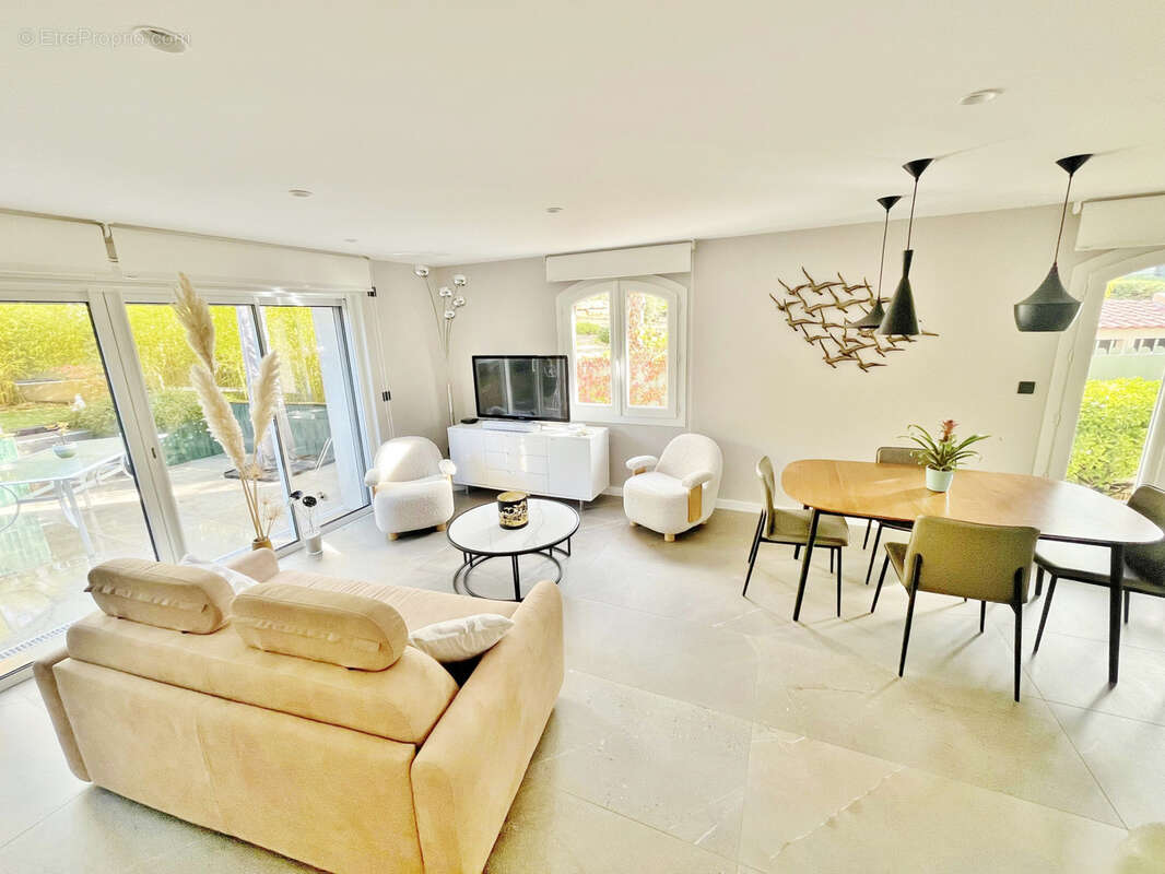 Maison à SAINT-RAPHAEL