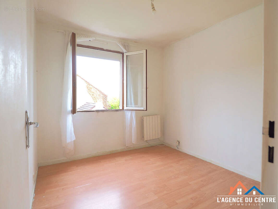 Maison à LES MUREAUX