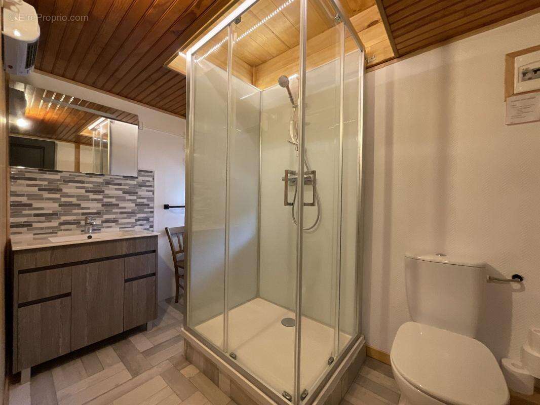 Maison à SAINT-MARTIN-LABOUVAL