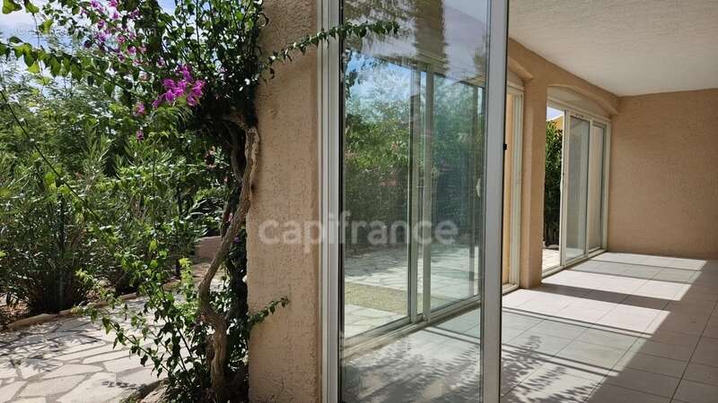 Appartement à BORMES-LES-MIMOSAS