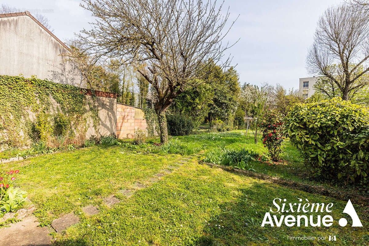 Maison à CHILLY-MAZARIN