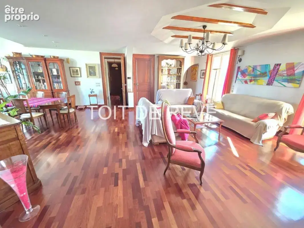 Frontignan centre : Superbe appartement T6, 243m² - photo 3