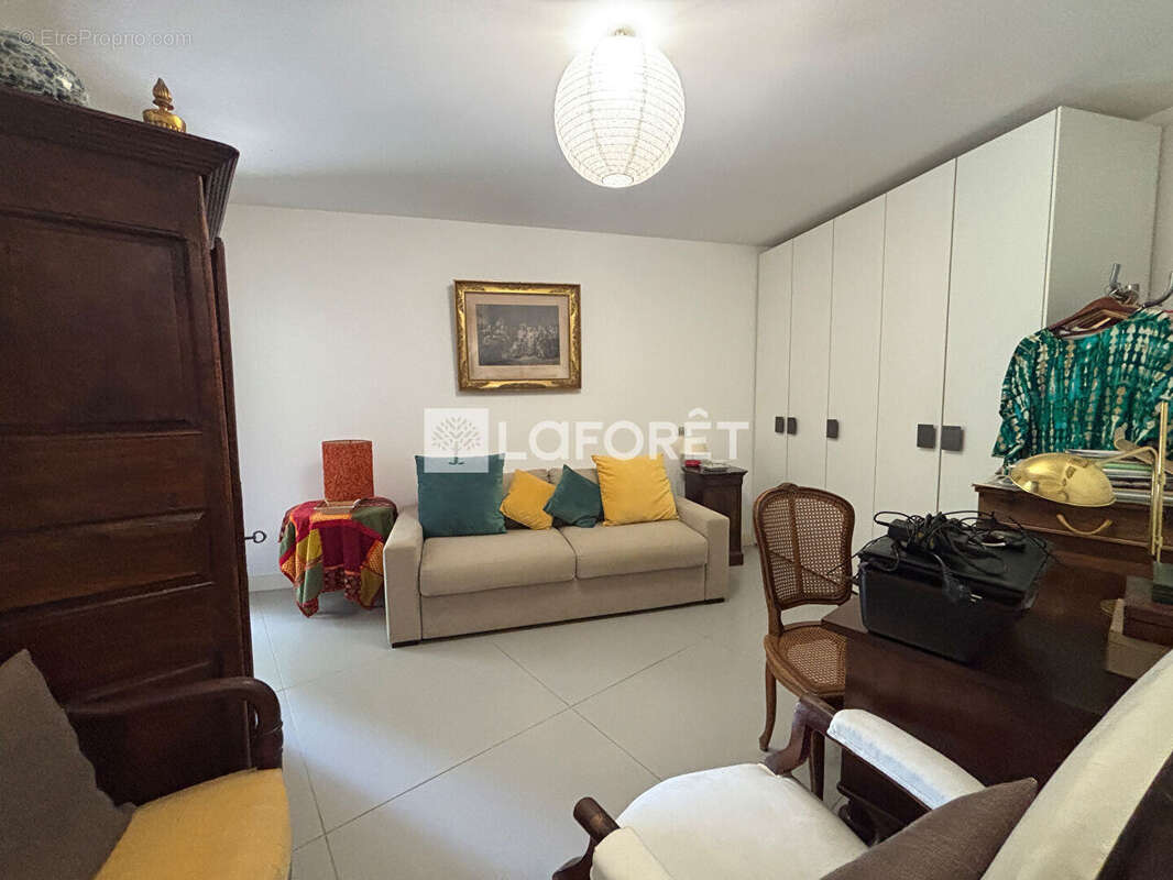 Appartement à LATTES