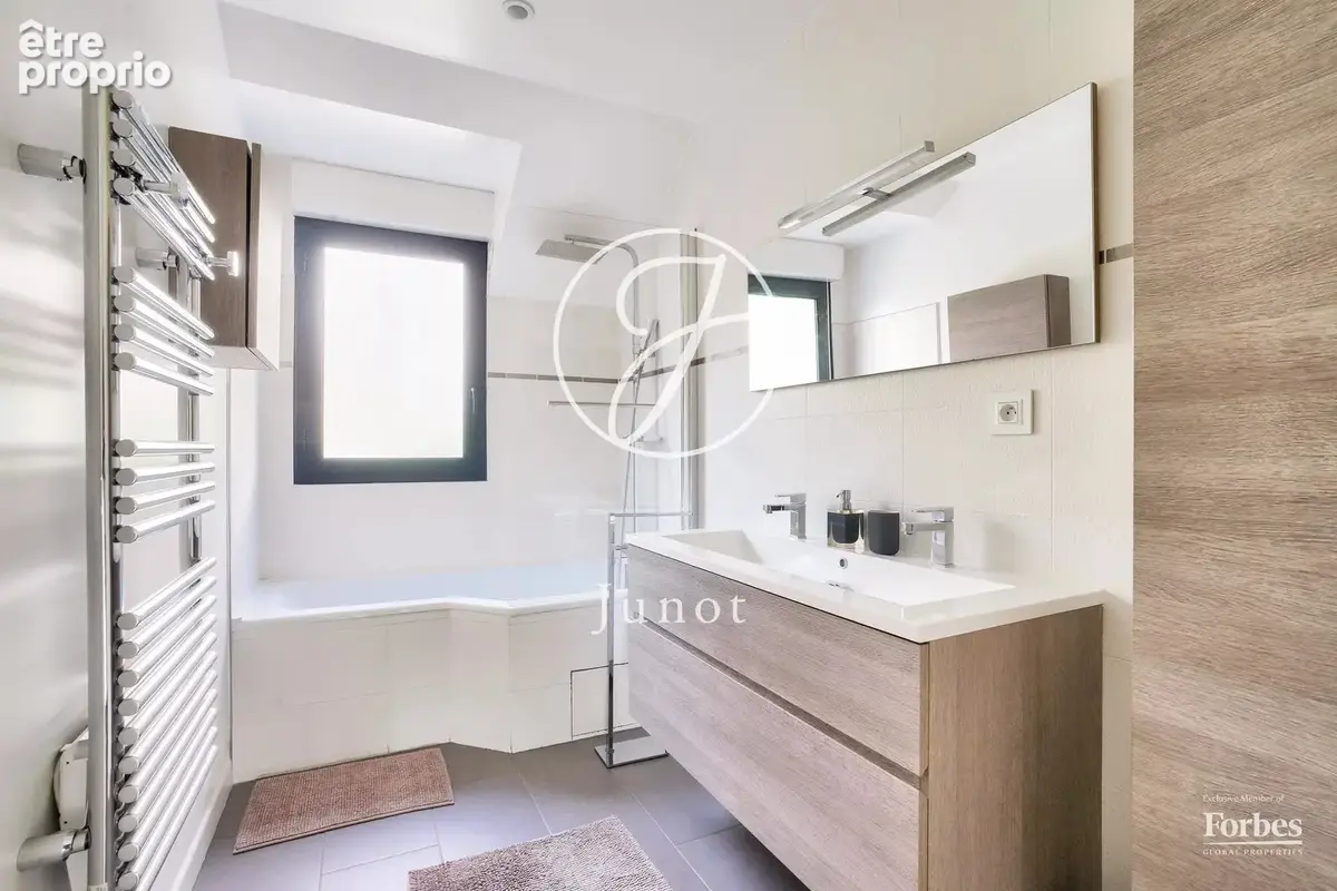 Chatou - EUROPE LES MAROLLES - 4 chambres - 152 m² - Terrain: 425 m² - photo 18