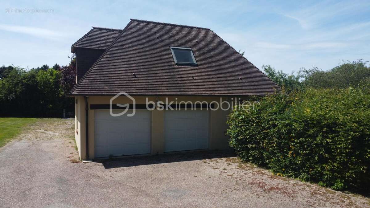 Maison à PONT-L'EVEQUE